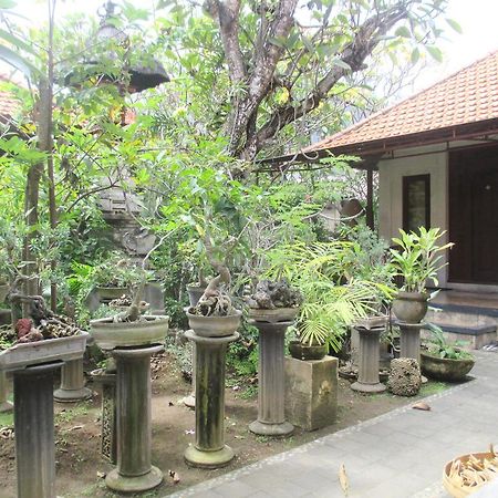 Mona Homestay Санур Экстерьер фото